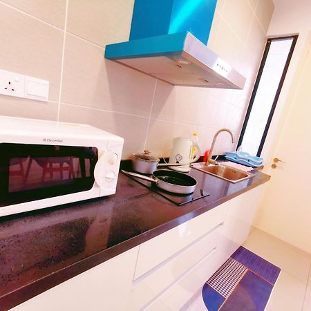 Legoland 3Min Lakeview Happyrainbowsuite 7Pax 2R2B Nusajaya  Εξωτερικό φωτογραφία